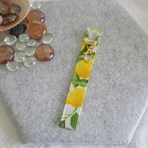 🍋 Lemon & Leaf Inspired Wristlet with Lobster Claw Clasp